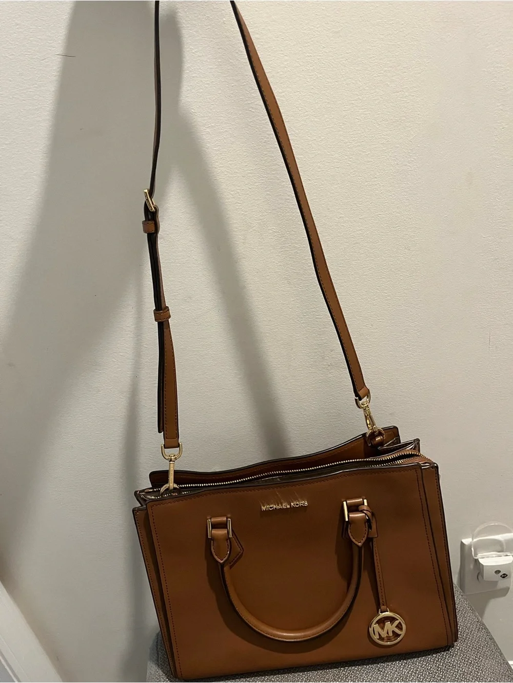 MICHAEL KORS Saffiano Leather Satchel in Luggage Brown with Gold Hardware - Picture 7 of 7